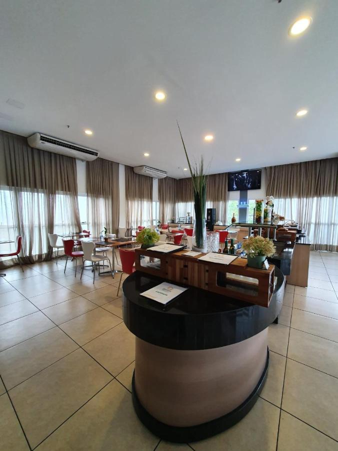 Quality - Barra Da Tijuca Hotel 4*